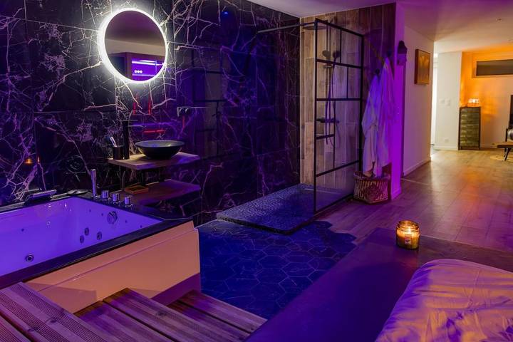 Gîte pour 2 personnes, avec jacuzzi et sauna à Charleville-Mézières - 3