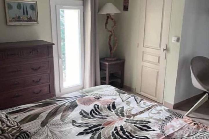 Location de vacances pour 2 personnes, avec jardin, animaux acceptés à Auriol - 2