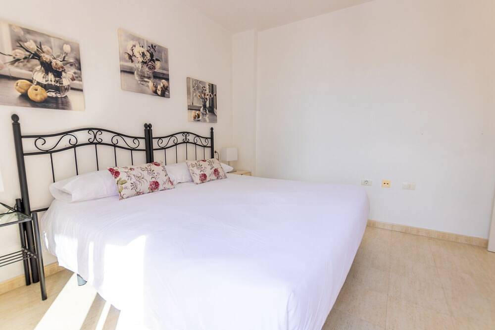Entire apartment, Tijeritas Cool Sea Breeze in Los Cristianos, Arona