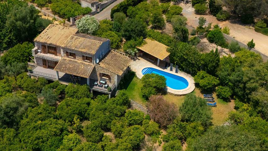 Villa für 6 Personen, mit Garten und Terrasse - 1