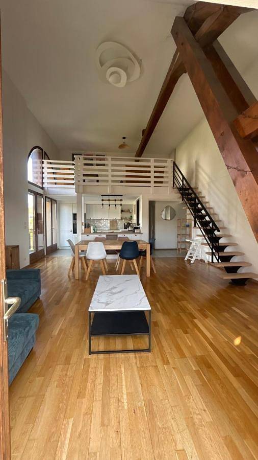 Gîte pour 6 personnes, avec Balcon et Terrasse à Metz-Tessy