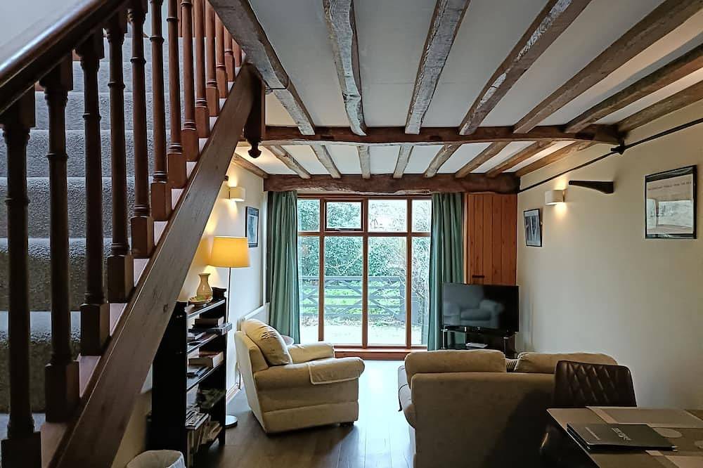 Cottage standard private bathroom The Cottage in Cromer, Norfolk Coast