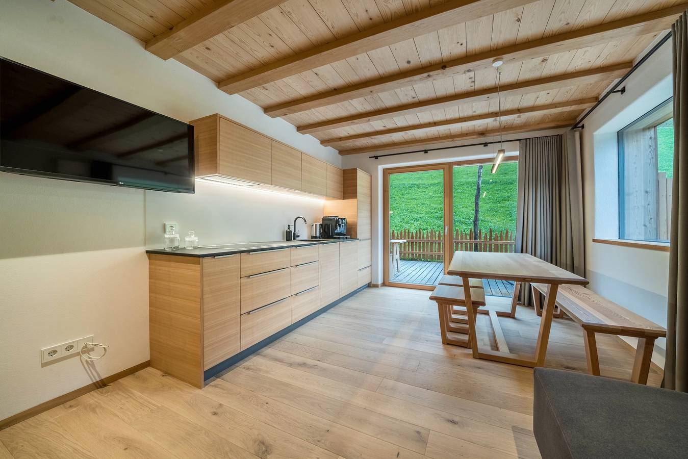 Ganze Wohnung, Lagar Ferienwohnung Stamer Hans' mit privater Gartenterrasse und Bergblick in St. Martin in Passeier, Passeiertal
