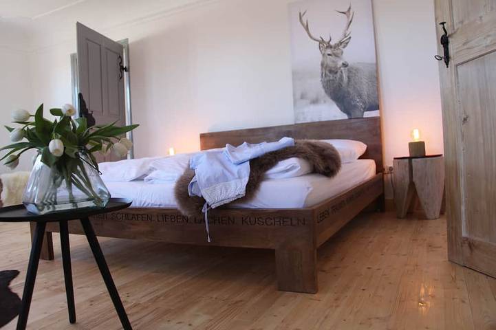 Ferienhaus für 18 Personen, mit Terrasse und Garten sowie Sauna
