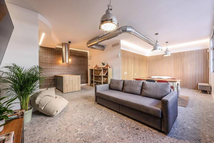 Apartamento entero, Loft reformado de diseño de alquiler temporal in Madrid, Área Metropolitana de Madrid