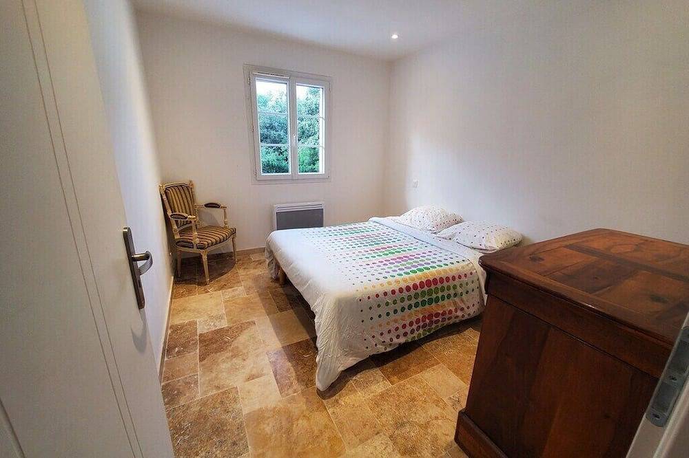 Villa Azur 6 bedrooms and heated pool 18 persons in Le Thoronet, Draguignan region