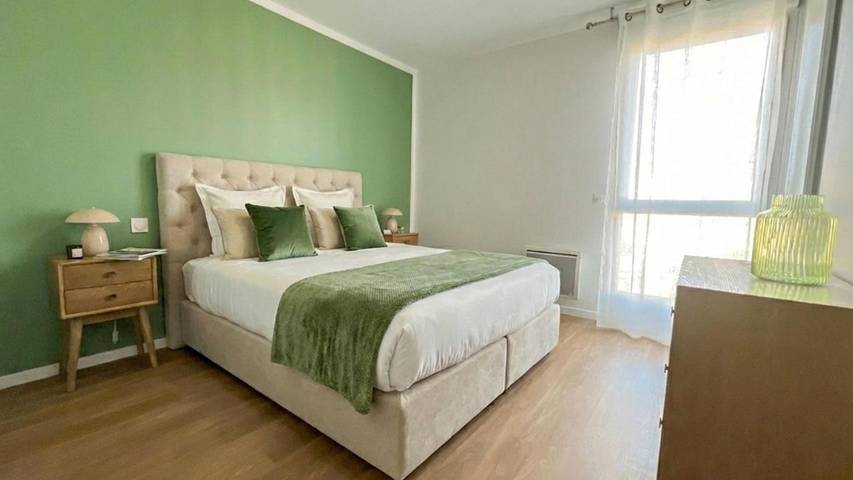 Location de vacances pour 2 personnes, avec jardin dans Gare De Lourdes