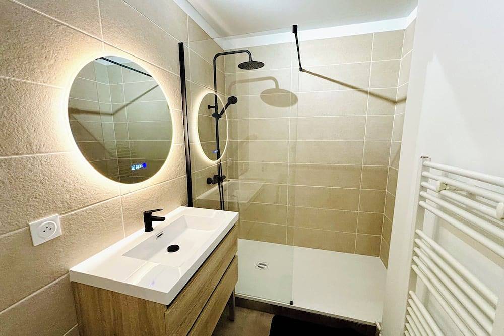 Apartamento entero, T2 near Thermes Vals - Ideal for curists & families in Vals-les-Bains, Parc naturel régional des Monts d'Ardèche