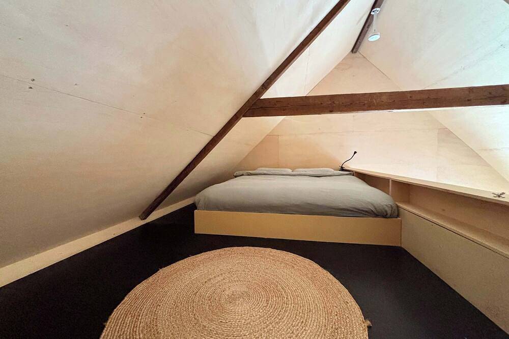 Tiny House mit Kamin in der Polderlandschaft | Tiny House Wood in Groede, Zeeuwse Kust