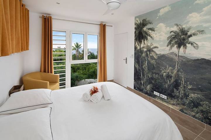 *Villa Cormorans* – mit Pool und Meerblick in Saint-Gilles les Bains, Saint-Paul