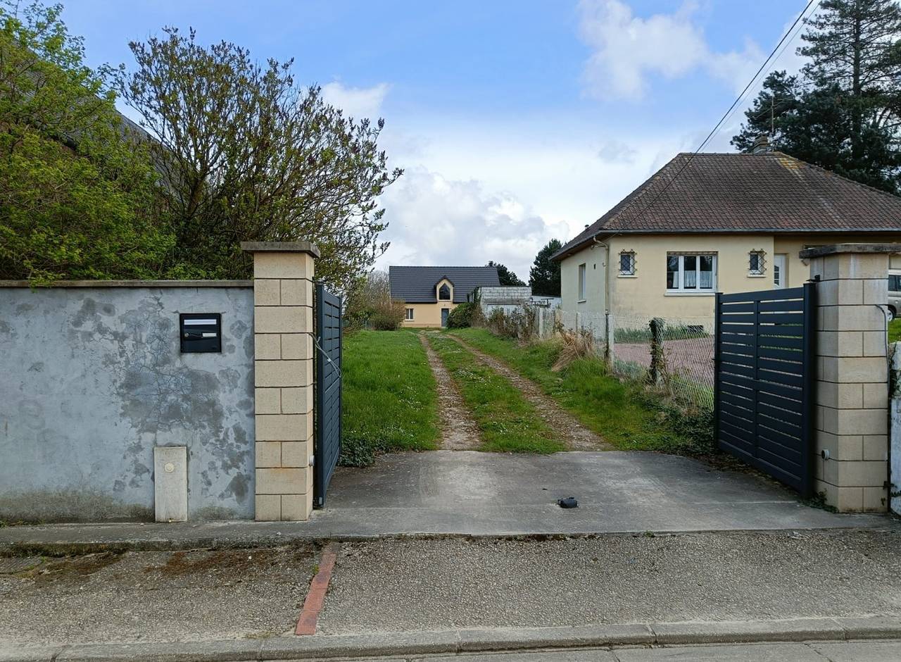 24* Maison Doux Pré 3*, à la Campagne avec grand jardin clôturé in Woignarue, Région d'Abbeville