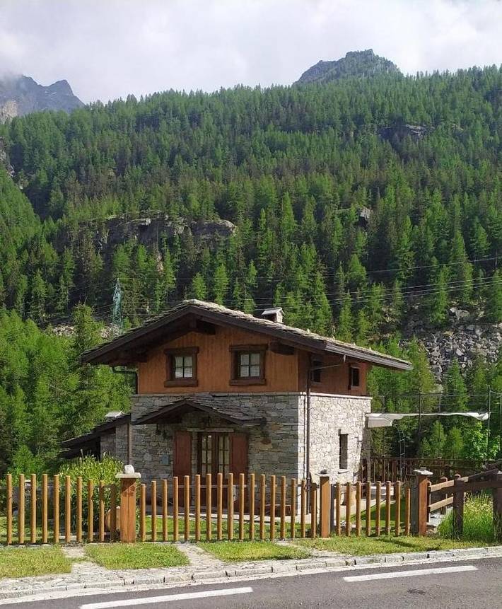 Location de vacances pour 4 personnes, avec Balcon et Terrasse ainsi que Jardin et Vue à Ceresole Reale - 2