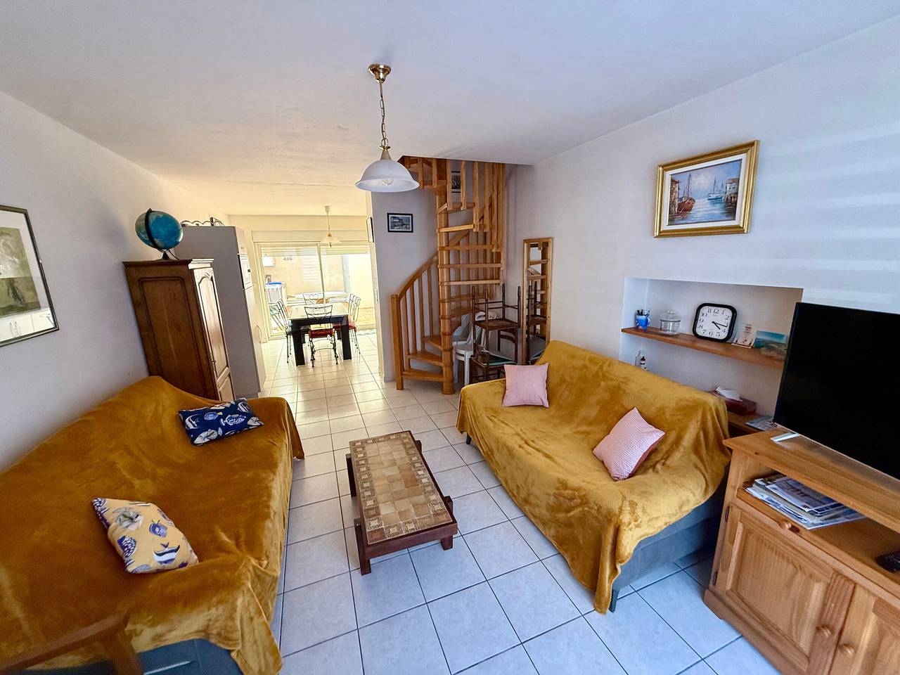 Charming 2Br House with Courtyard, 300m to Beach, 150m to Shops - Les Sables-d'Olonne in Les Sables-d'Olonne, Vendée