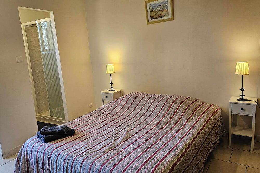 Périgord house with swimming pool, table tennis and barbecue - Ideal for families and friends in Mauzens-et-Miremont, Périgord Noir