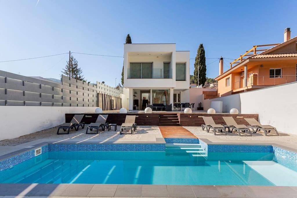 Exclusiva Villa de Lujo con piscina in Vora-Sitges, Canyelles (Barcelona)