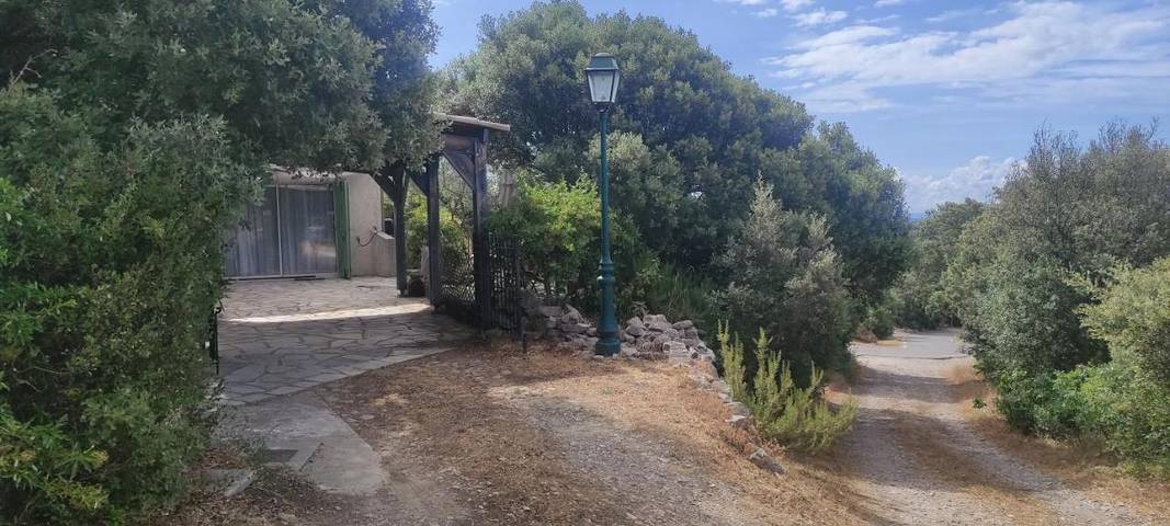 Gîte pour 2 personnes, avec vue et jardin à Saint-Julien - 3