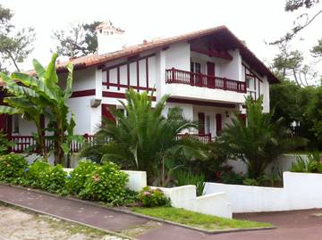 Chambre D’hôte pour 4 Personnes dans Anglet, Côte Basque, Photo 3