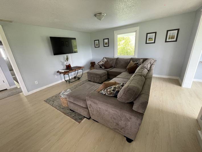 Barn for 16 people, with yard in Pierce County