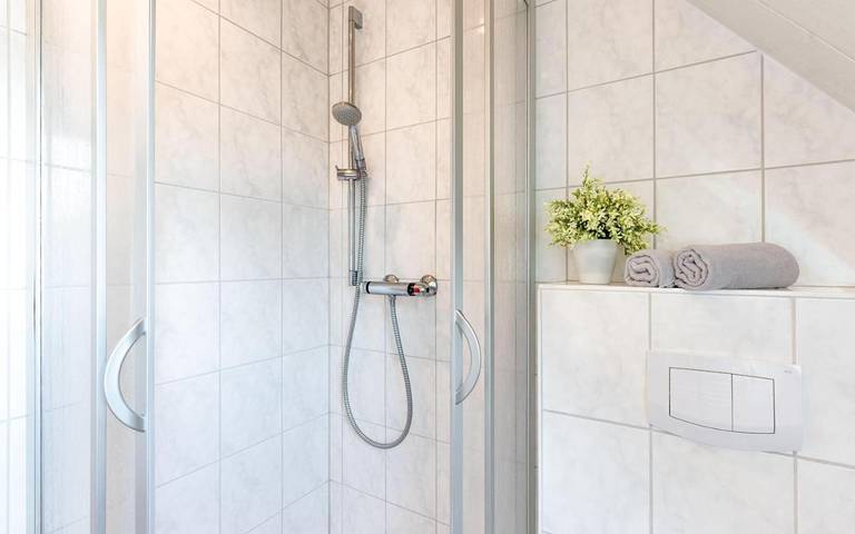 Ferienwohnung für 2 Personen, mit Balkon und Garten sowie Ausblick in Witsum - 3