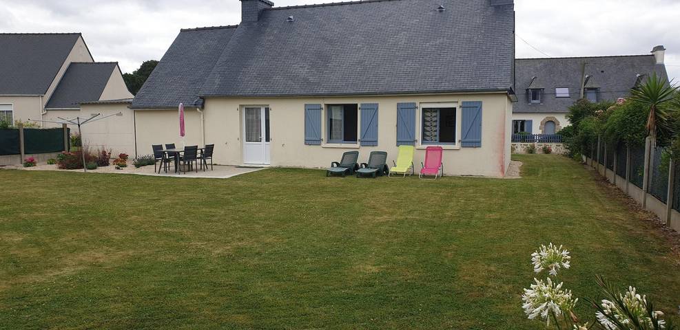 Gîte pour 4 personnes, avec jardin à Pleubian - 2