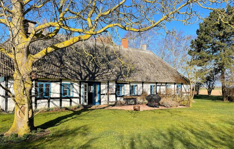 Holiday home for 7 people, with garden and terrace - 1