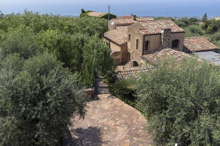 Villa Passulunara 14 in Collesano, Provincia di Palermo