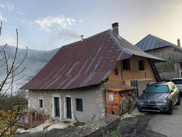 Gîte pour 5 personnes, avec vue et terrasse à Le Châtelard