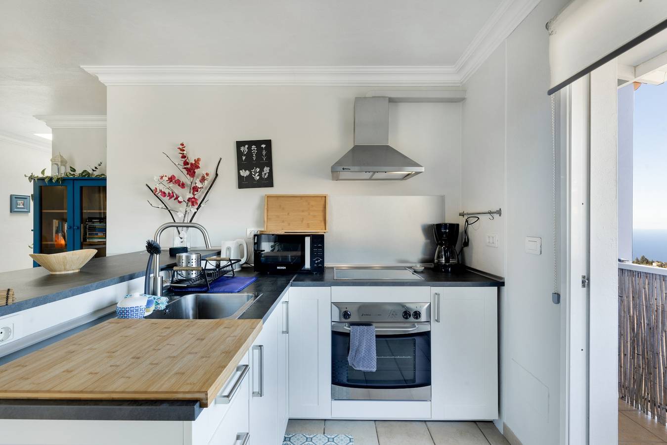 Appartement entier, Appartement 'Apartamento El Almendro' avec vue sur la mer, balcon et Wi-Fi in El Pino, Puntagorda