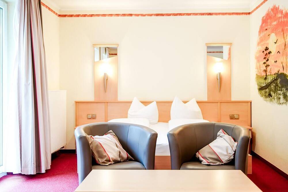 Komfortables und vielseitiges Zimmer –Perfekt für Erholung, Arbeit und Austausch in Züschen, Winterberg