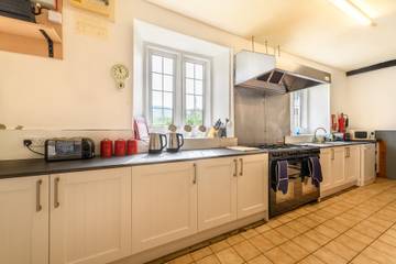 Holiday Home for 26 People in Yorkshire, North Yorkshire, Photo 4