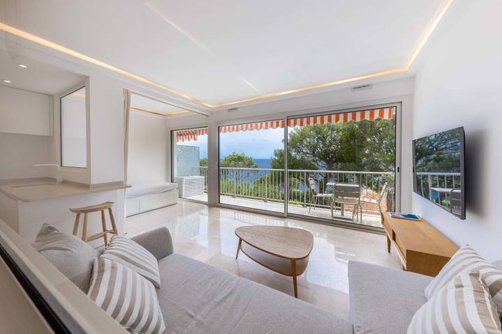 Ferienwohnung für 2 Personen, mit Garten und Pool sowie Balkon in Nizza - 2