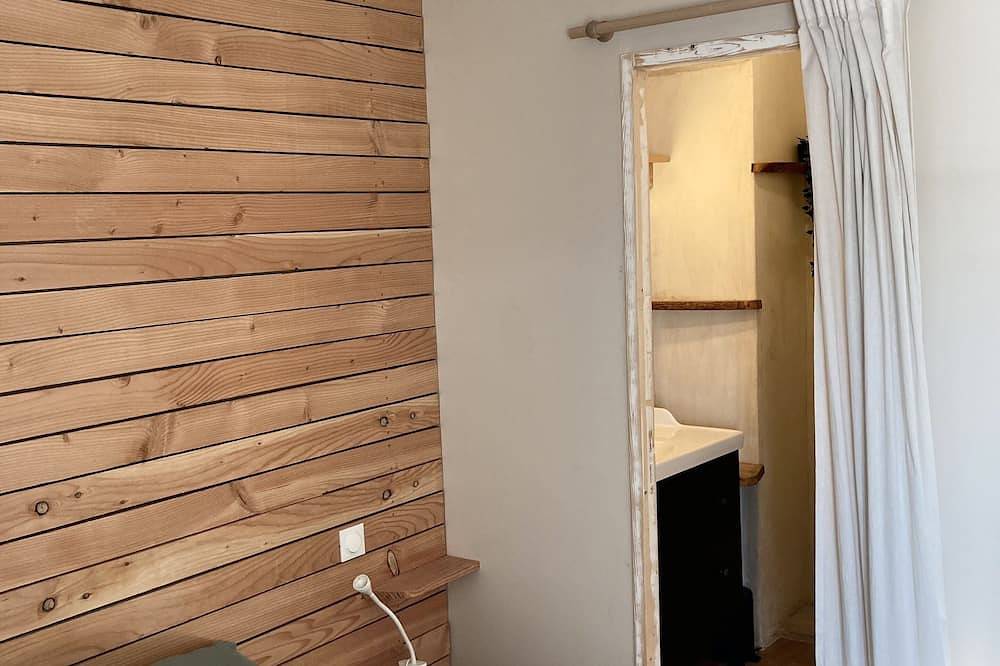 Entire apartment, Maison Chiche charming apartment 3 * 8 pers in Bain-de-Bretagne, Redon region