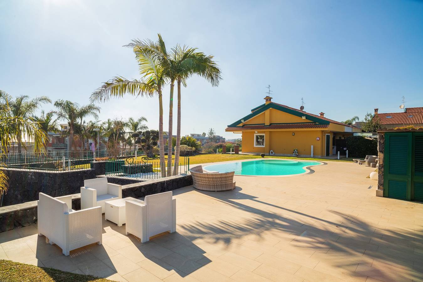 Ganze Wohnung, Ferienwohnung Villa Paradiso mit Meerblick, Pool und Wlan in Acireale, Catania Provinz
