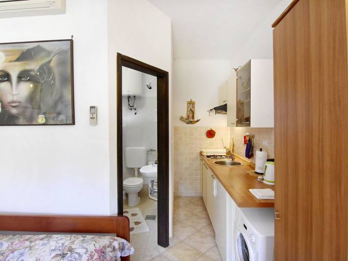 Ganze Wohnung, Vesna Peovic in plaža Zambratija, Zambratija