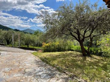Gîte pour 2 personnes, avec jardin et vue, animaux acceptés à Valleraugue