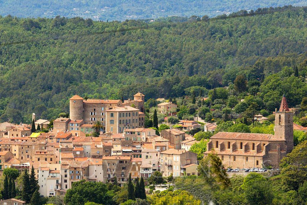 Charming holiday house with pool and stunning views in Montauroux in Montauroux, Region de Draguignan