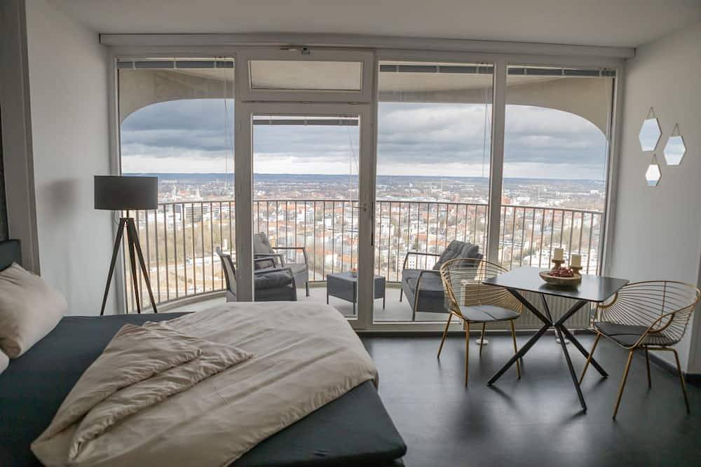 ☆High Apartment☆31st floor☆Wide view☆Netflix☆Center☆ in Augsburg, Bavarian Swabia
