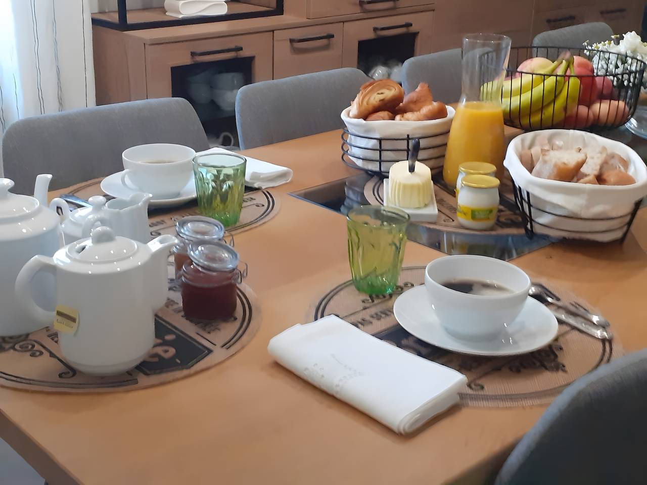 Gästezimmer „Embellie“ mit privater Terrasse, eigenem Garten und Wlan in Marennes, Côte de Beauté
