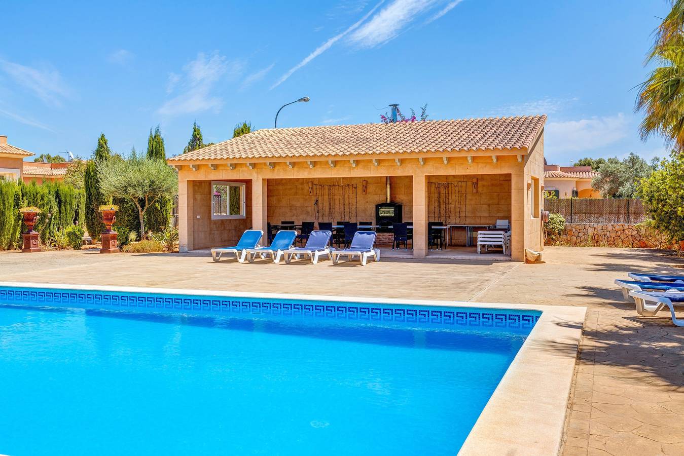 Wunderschöne Villa mit Pool, Dachterrasse, Garten, Wlan & Klimaanlage; Parkplatz vorhanden in El Paraiso - Sa Rapita, Campos