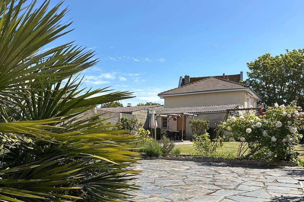 House for 6 people / 2 bedrooms on a Normandy beach in Ver-sur-Mer, Côte de Nacre