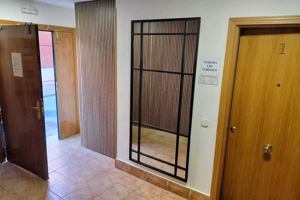 Entire apartment, Estudio Doble con 2 Camas en el Centro Histórico in Alcalá de Henares, Madrid Province