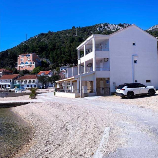 Ferienwohnung für 6 Personen, mit Ausblick und Terrasse, mit Haustier