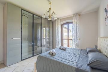 Villa per 5 Persone in Monchiero, Langhe, Foto 2