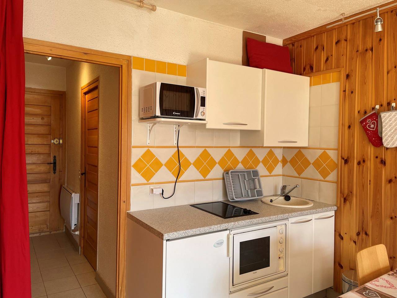 Ganzes Studio, Studio cabin 4/5 people South facing in Valloire, Region Saint-Jean-de-Maurienne