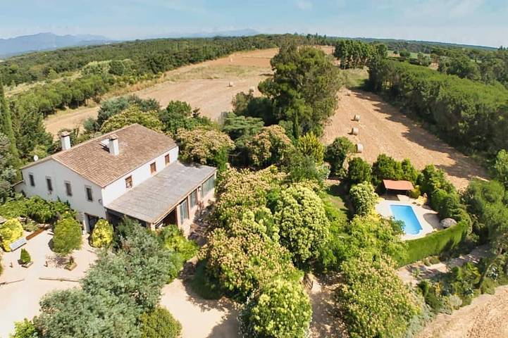 Chalet para 20 personas, con balcón y jardín - 1