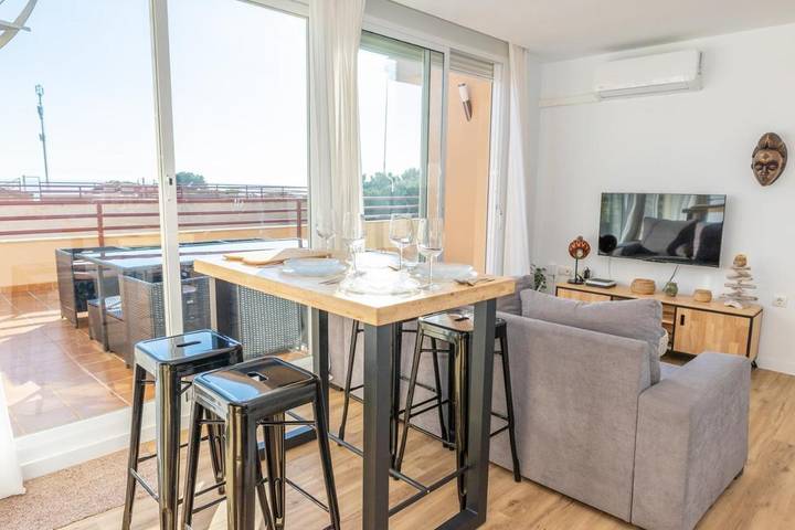 Apartamento para 5 personas, con terraza además de vistas y piscina en Los Caños de Meca