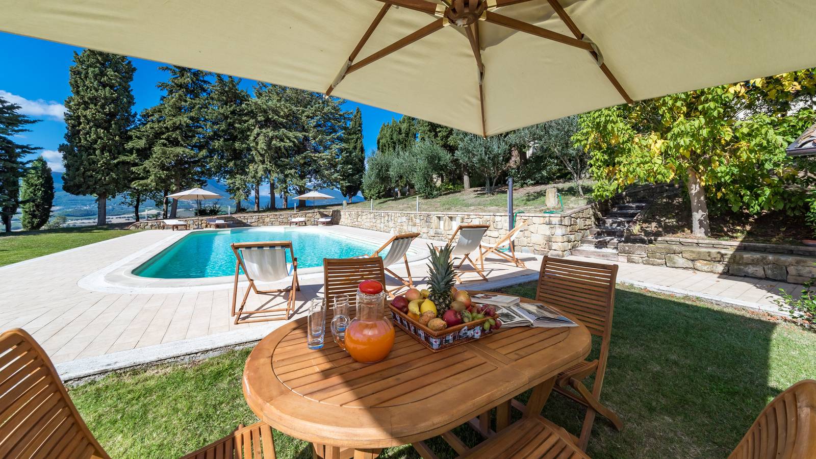 Villa für 13 Personen mit Terrasse in Camerino, Macerata Provinz