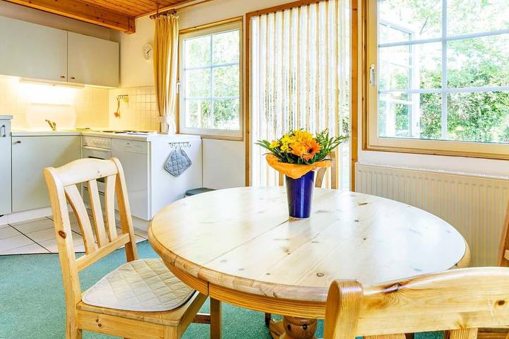 Ferienpark für 4 Personen, mit Terrasse, mit Haustier in Röbel-Müritz