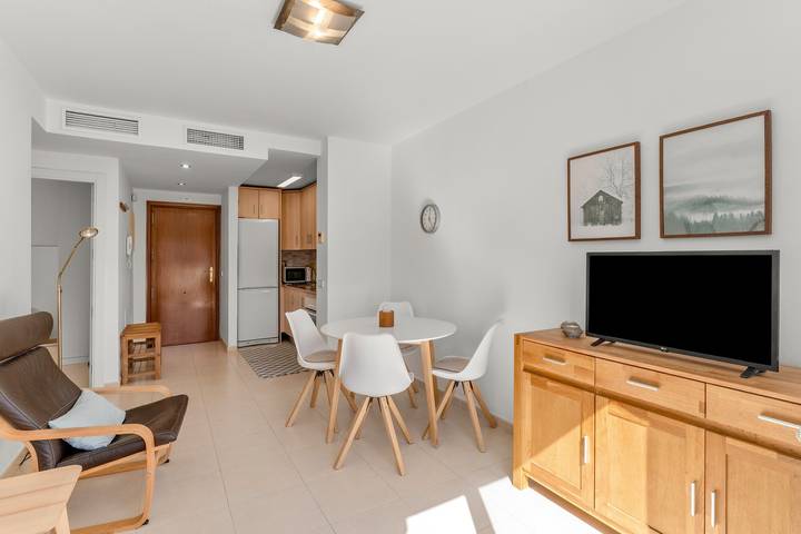 Appartement entier, Appartement « Central Fuengirola Terrace A222 » avec terrasse privée, Wi-Fi et climatisation in Fuengirola Centre, Fuengirola