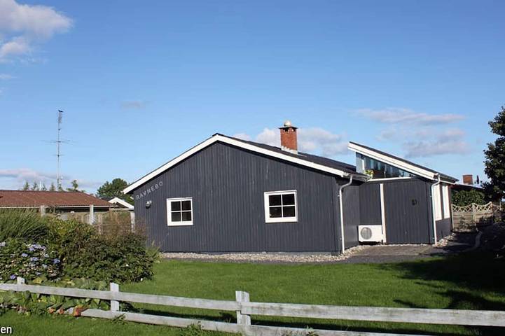 Holiday home for 6 people, with garden and terrace, with pets - 1